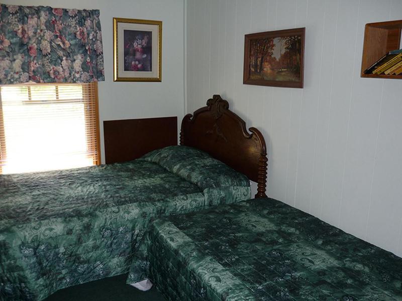 Silver Springs Cottage Resort Harcourt Стая снимка