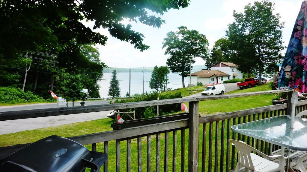 Silver Springs Cottage Resort Harcourt Екстериор снимка