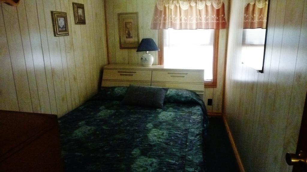 Silver Springs Cottage Resort Harcourt Екстериор снимка