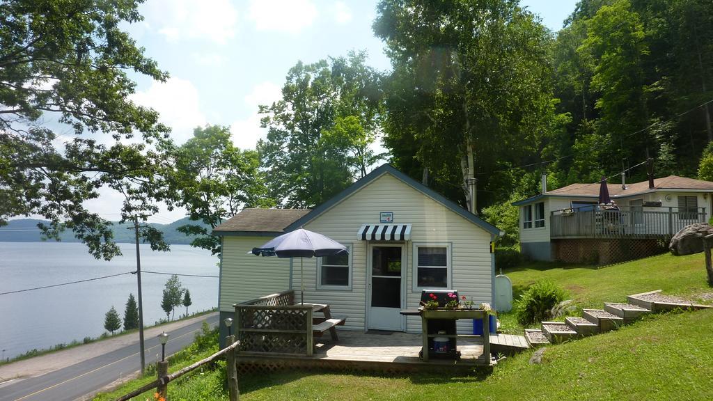 Silver Springs Cottage Resort Harcourt Екстериор снимка