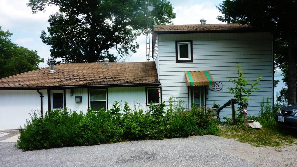Silver Springs Cottage Resort Harcourt Екстериор снимка