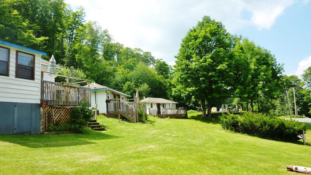 Silver Springs Cottage Resort Harcourt Екстериор снимка