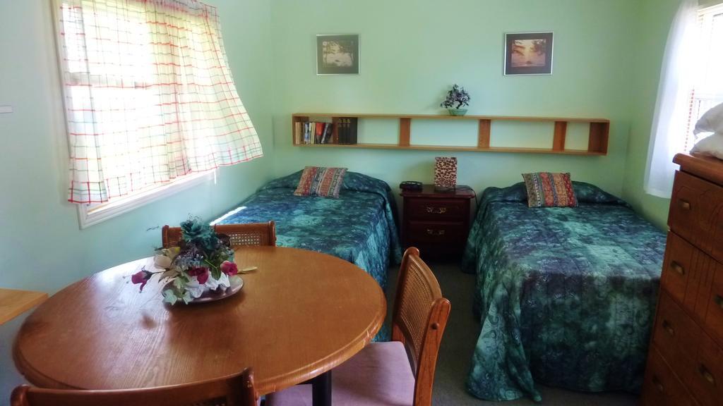 Silver Springs Cottage Resort Harcourt Екстериор снимка